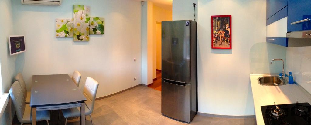 Apartment Mihailovskaya Kiev Luaran gambar
